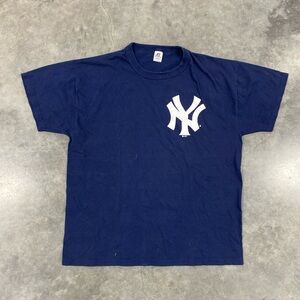 New York Yankees Navy T-Shirt L Measurement VTG